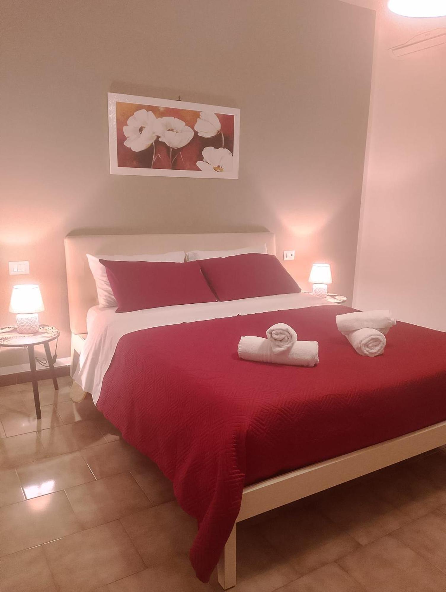 111 Guest House Бари Экстерьер фото